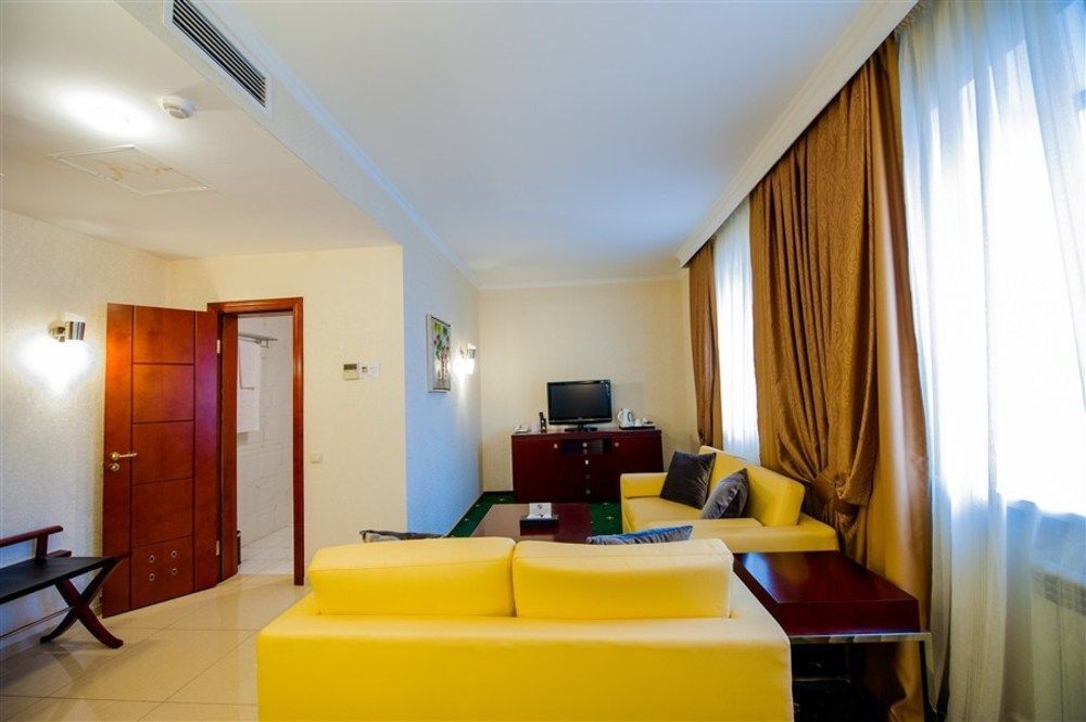 Goldman Empire Hotel Asztana Kültér fotó