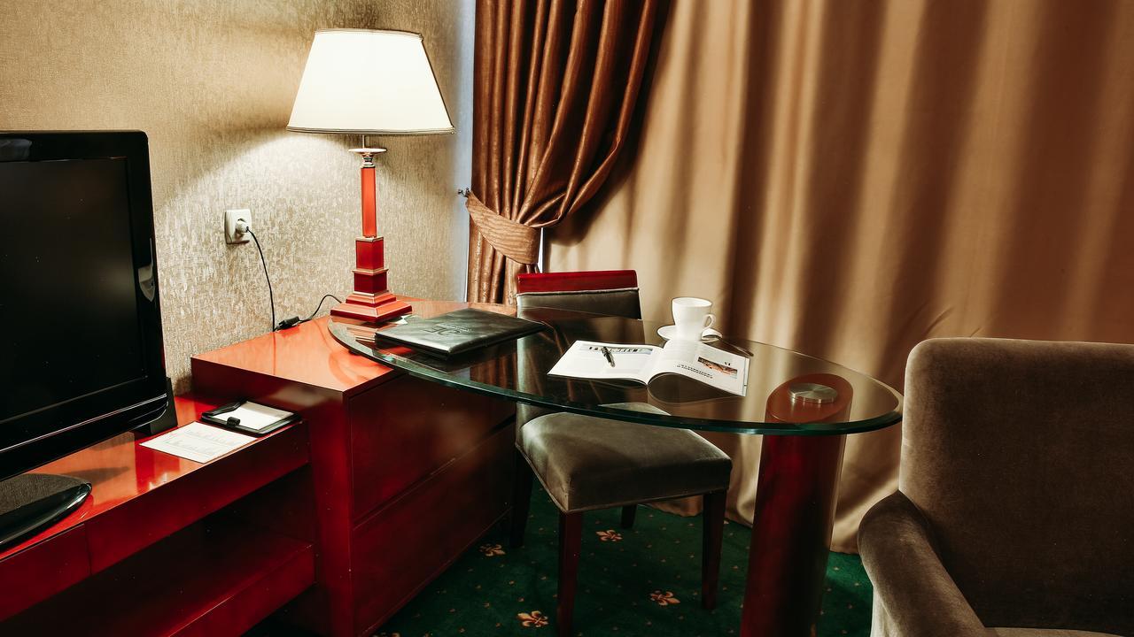 Goldman Empire Hotel Asztana Kültér fotó