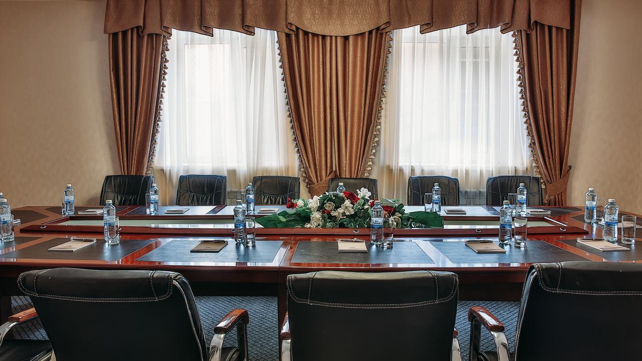 Goldman Empire Hotel Asztana Kültér fotó