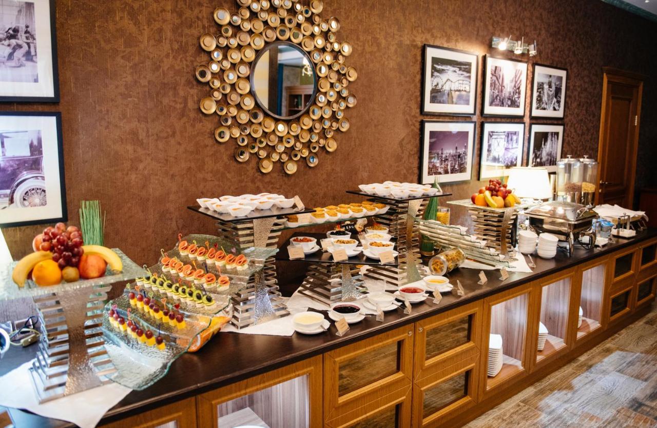 Goldman Empire Hotel Asztana Kültér fotó