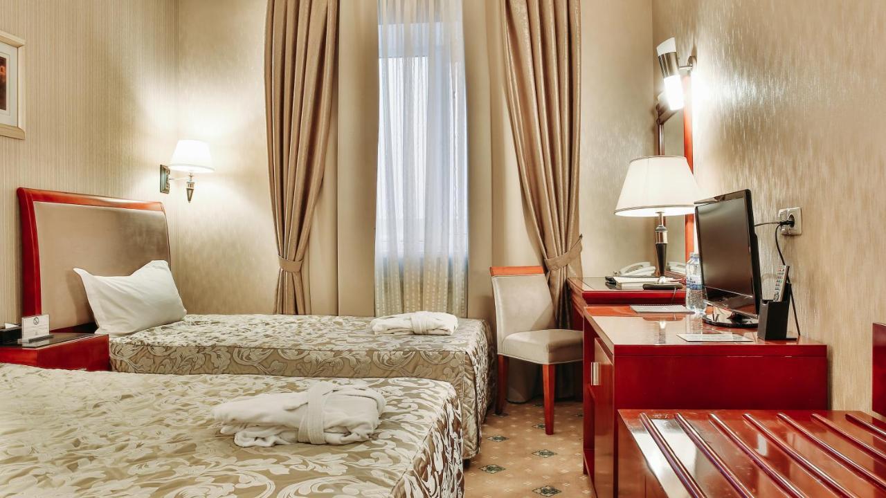 Goldman Empire Hotel Asztana Kültér fotó
